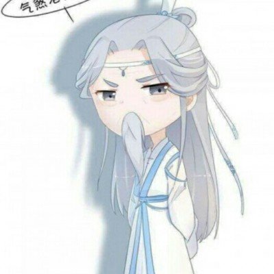 小黄豆自曝在泼水节被喷未知液体